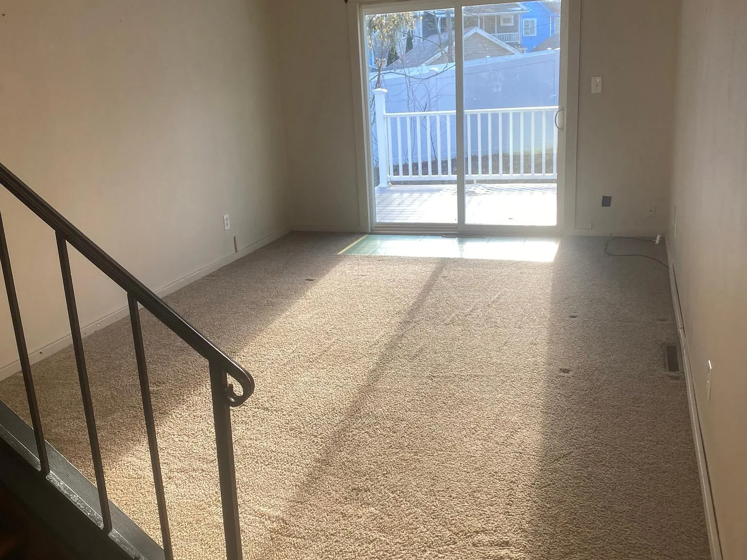 2 bed, 2500 sqft, $950 — Photo 4