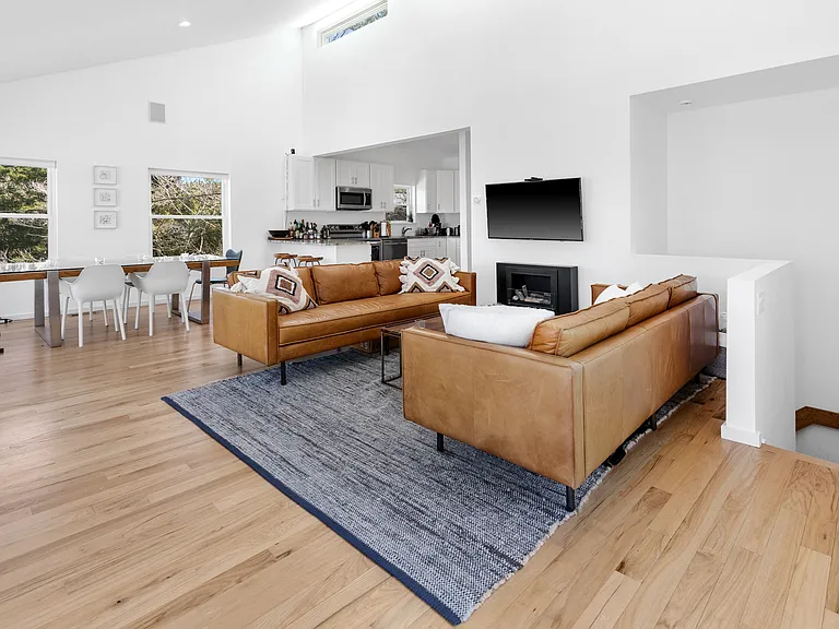 8 Longview Rd — Photo 10