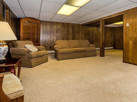5th image of 12 McDonnell Dr