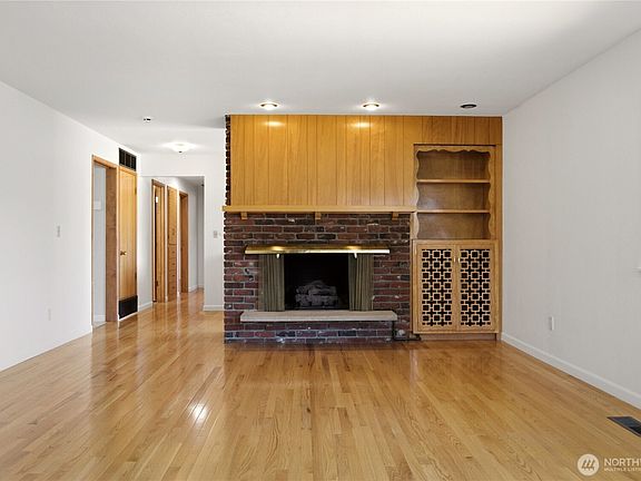 5th image of 4906 Douglas Drive