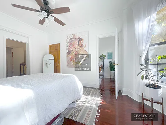 Rented by ZealEstate Group Inc | media 20