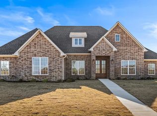 5718 Spearhead Ln, Texarkana, AR 71854