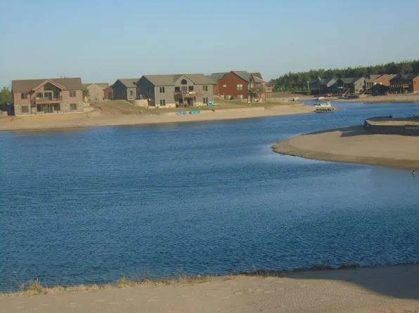 N8606 Island View Dr, New Lisbon, WI 53950