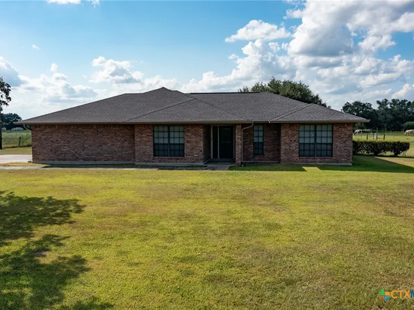 156 Jentry Rd, Inez, TX 77968