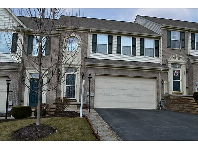 219 Corey Dr photo 1