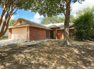 11509 Forest Br, Live Oak, TX 78233