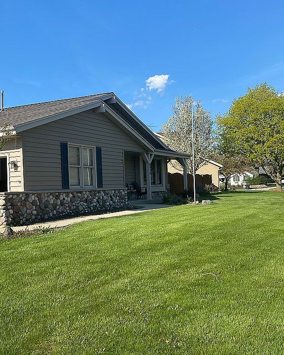 2nd image of 8518 W Cascade Dr