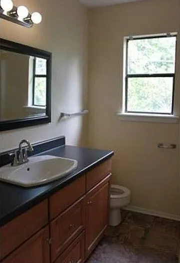 4515 Carter Creek Pkwy #4 — Photo 8