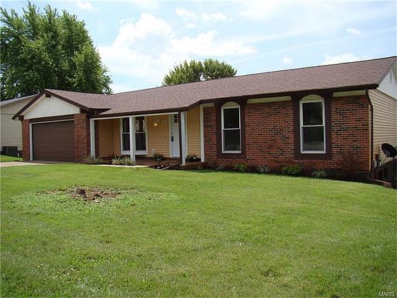 2nd image of 17 Riverbluff Dr