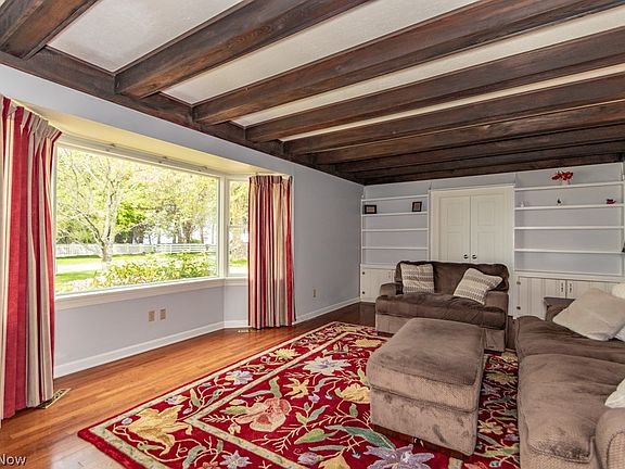 3rd image of 6170 Shore Dr