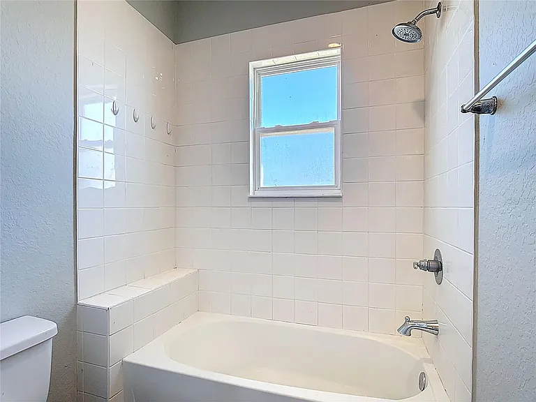 840 Sydney St — Photo 34