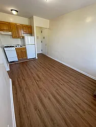 Rented by Metropolis International Realty Inc.