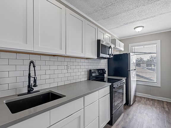 2nd image of 104 S Armenia Ave APT 9