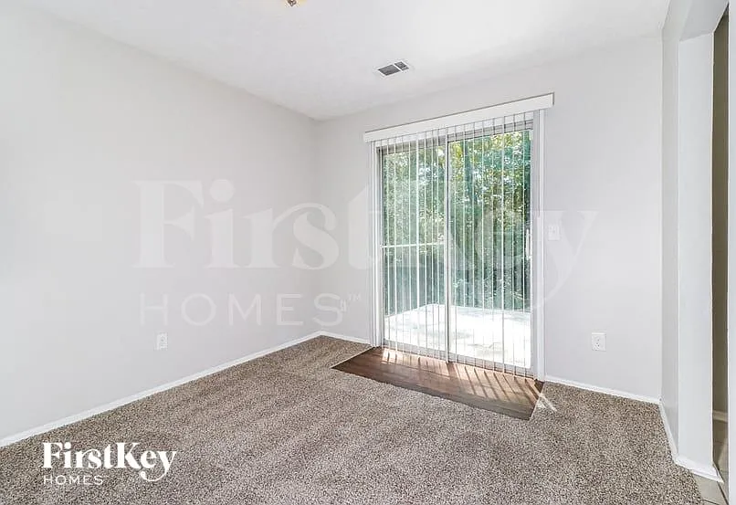 3 bed, 2.5 bath, 1248 sqft, $1,825 — Photo 4