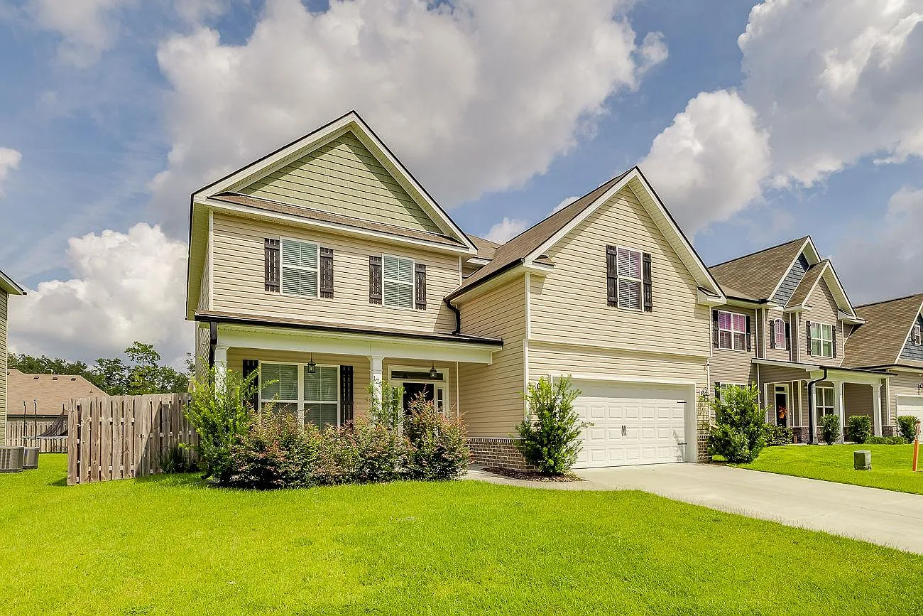 125 Sams Dr — Photo 3