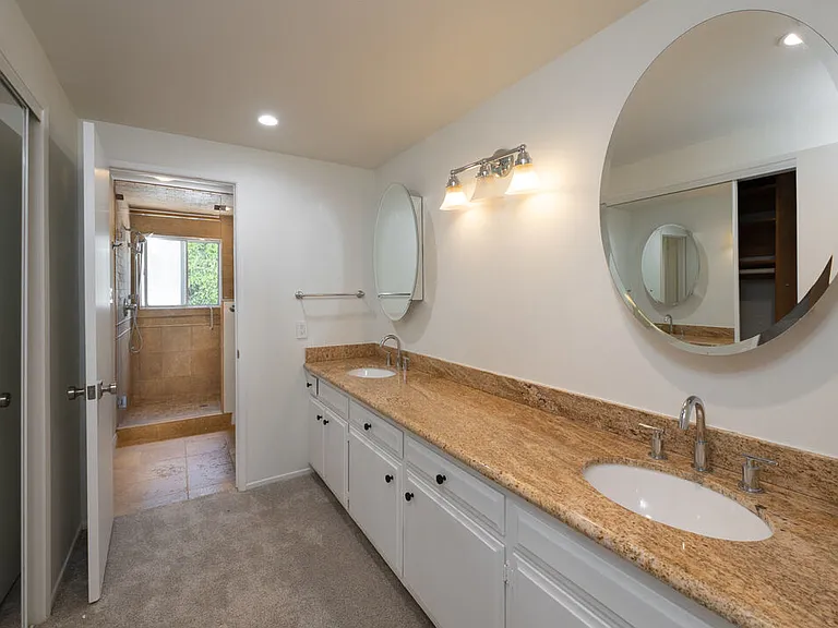 3102 Granville Ave — Photo 18