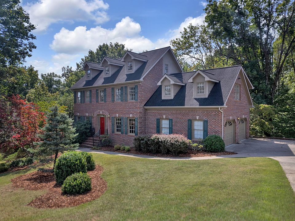1st image of 2804 Berkshire Ln