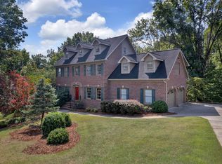 2804 Berkshire Ln, Kingsport, TN 37660