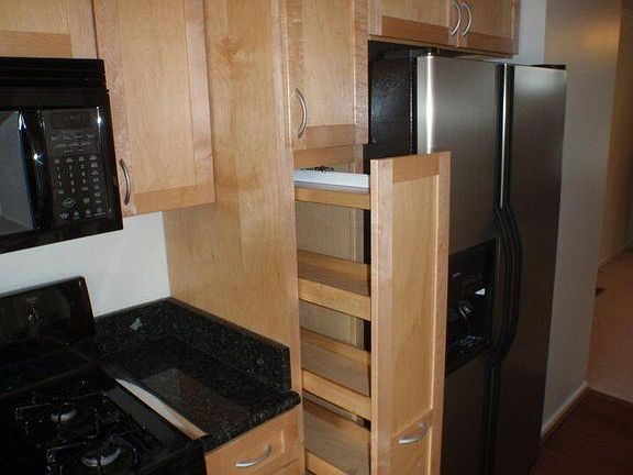 Custom Kitchen Cabinetry