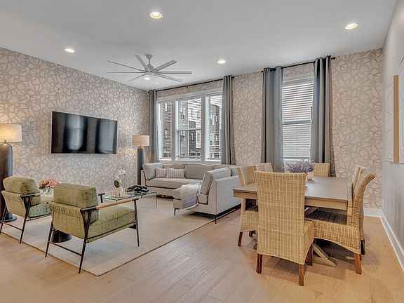 3rd image of 2176 Carson St #4