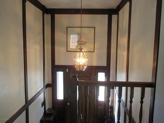 2nd image of 1667 Hidden Ln