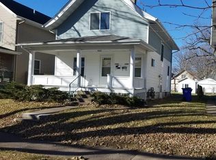 1524 C Ave NE, Cedar Rapids, IA 52402