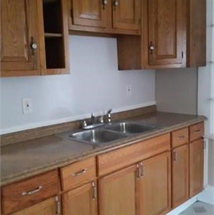 3rd image of 8501 Jeffries Ave