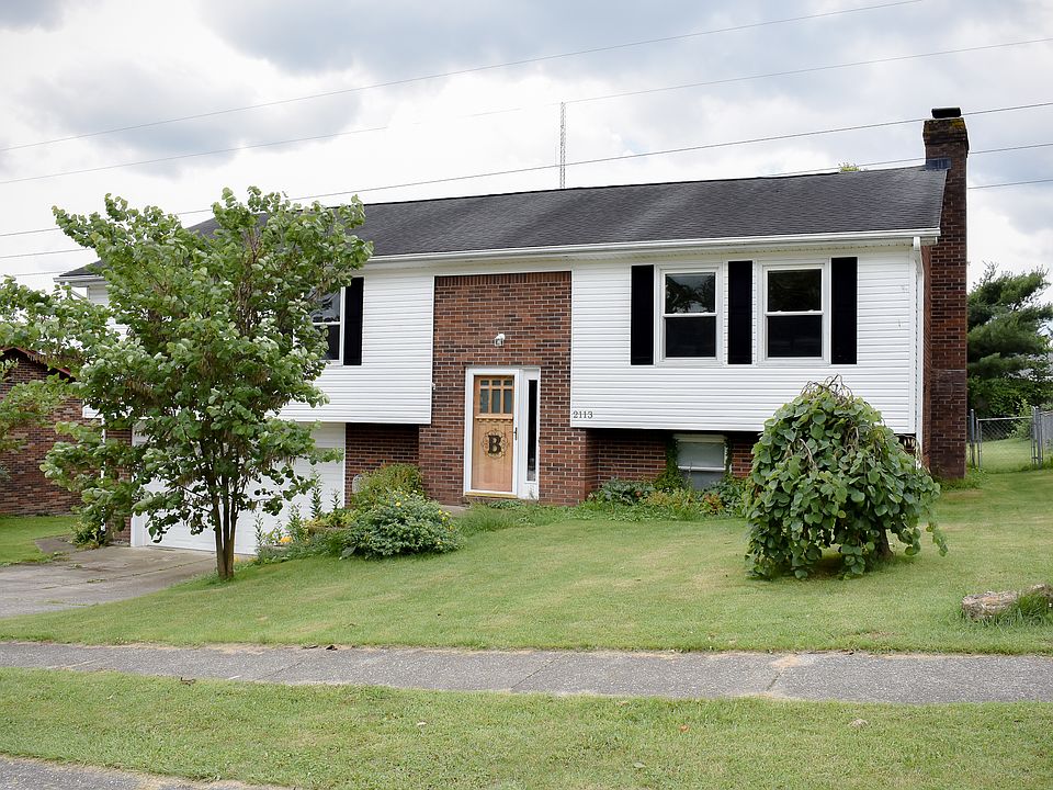 1st image of 2113 Woodford Dr