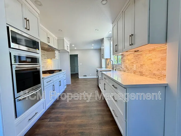 318 S California St — Photo 6