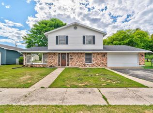 141 New Delta Ave, Manistique, MI 49854