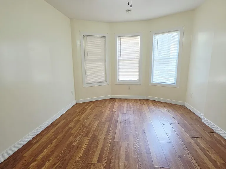 137 Bostwick Ave #1A — Photo 7