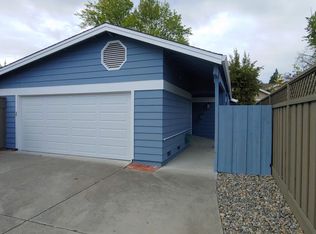 16397 E La Chiquita Ave, Los Gatos, CA 95032