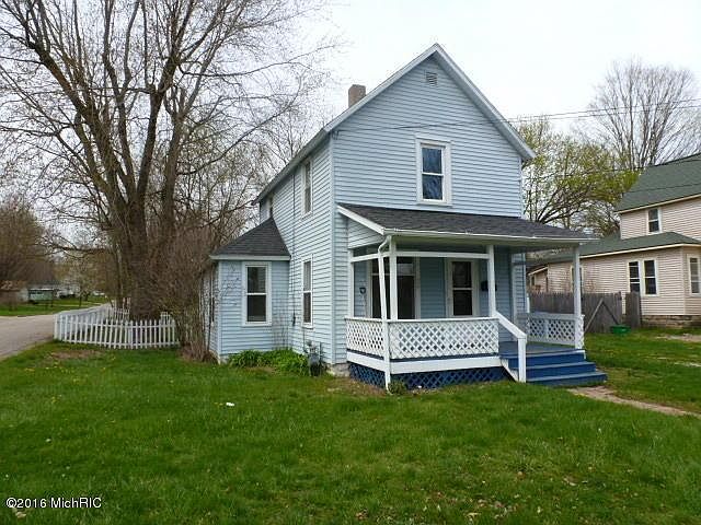 1st image of 220 Woodruff St