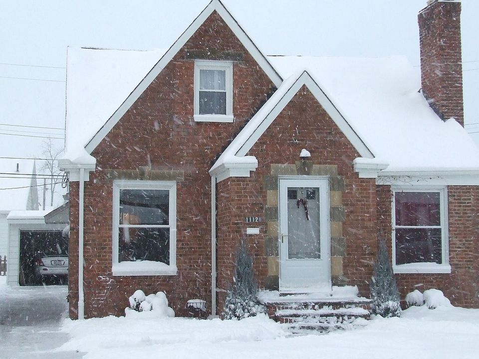 1st image of 11121 Vernon Ave