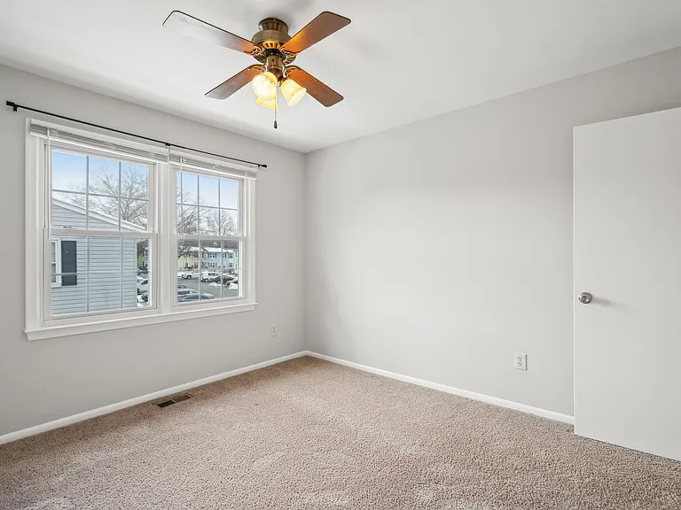 7907 Timarand Ct — Photo 22