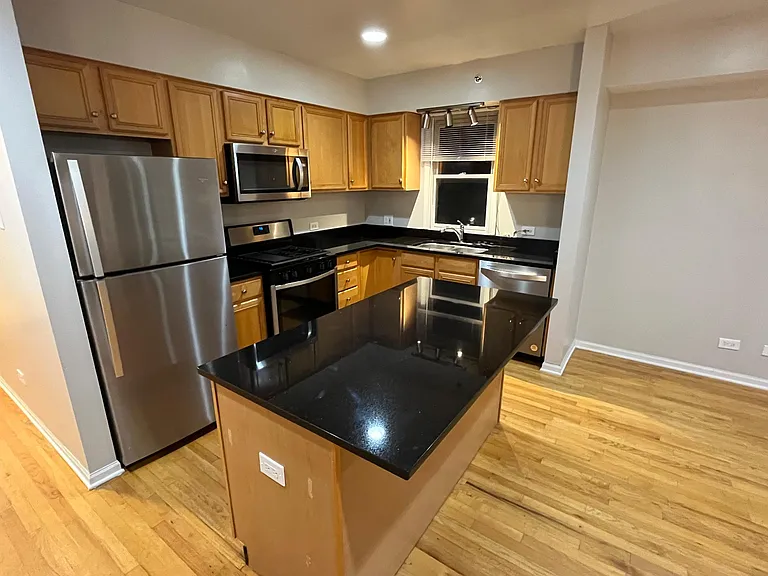 141 Asbury Ave #3S — Photo 3