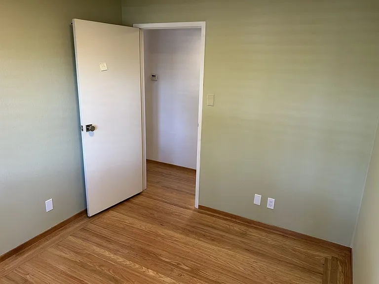 1419 Cambridge St — Photo 16