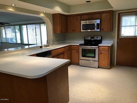 4th image of 3311 S McAllister Ave