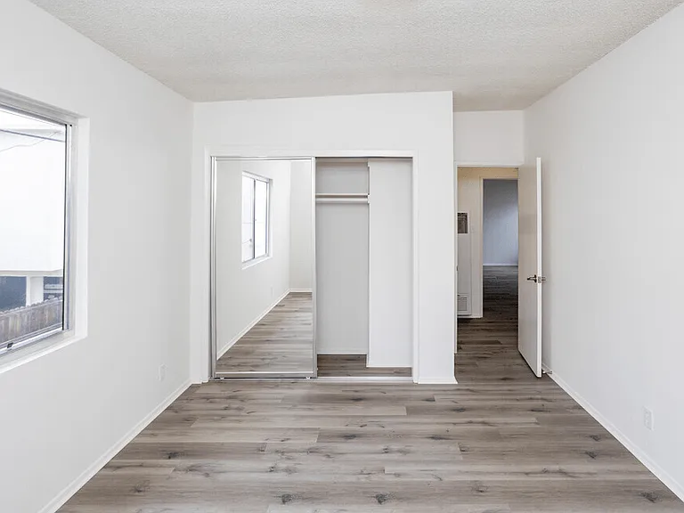 Lido Apartments - 3648 Westwood Blvd — Photo 9