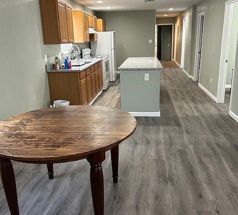 5th image of 714 King Ave
