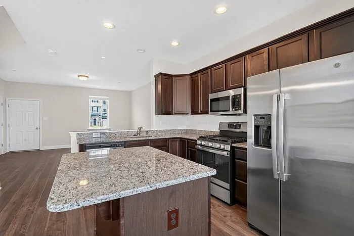 109 Holstein Dr — Photo 8
