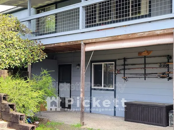 12880 Lake Shore Dr NW #B, Poulsbo, WA 98370