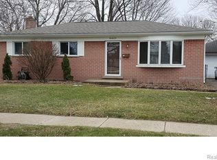 34025 Marquette St, Westland, MI 48185
