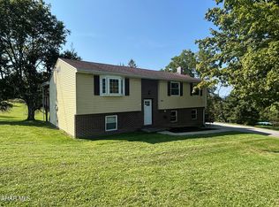 355 Brazil Ln, Johnstown, PA 15909