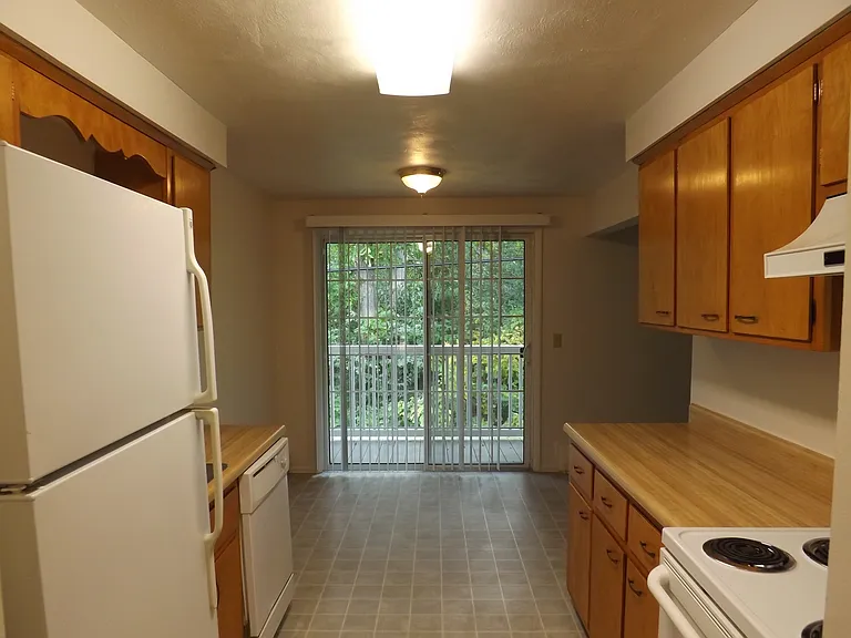 Westbrooke Commons Apartments and Townhomes — Photo 27
