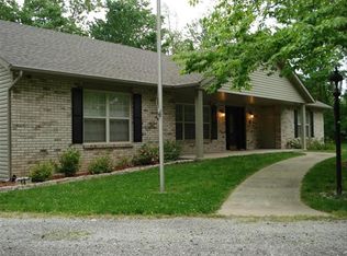 14 Oak Dr, Fairview Heights, IL