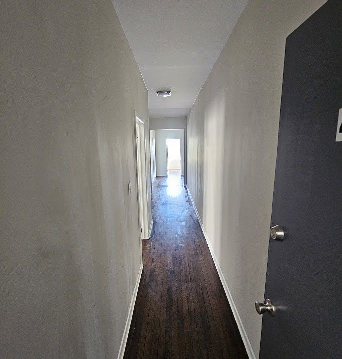 1st image of 220 Roseville Ave #402L