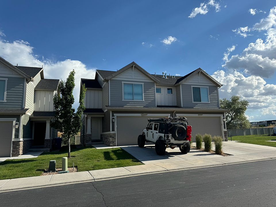 1st image of 129 E River View Dr
