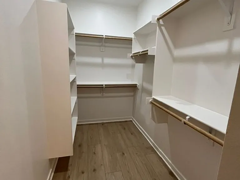 5910 Chiefs Ave — Photo 12