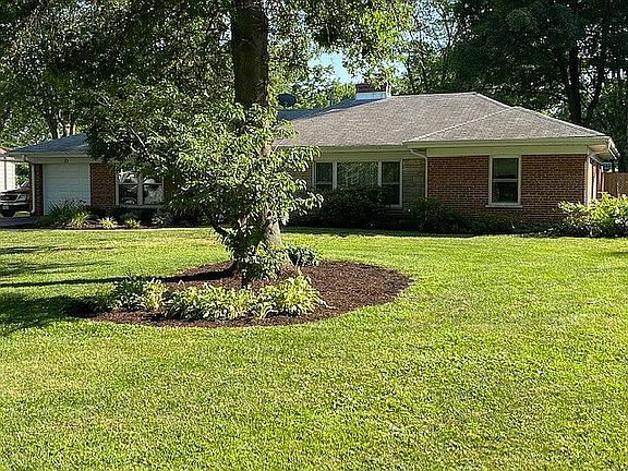 2nd image of 50 Airshire Pl